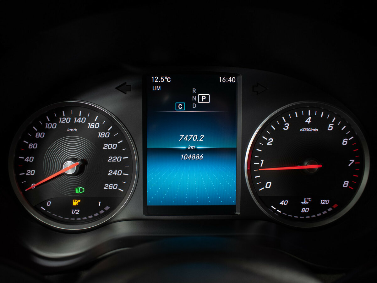 Б/У Мерседес-Бенц Ц-Класс 2019 года. Фото: #10