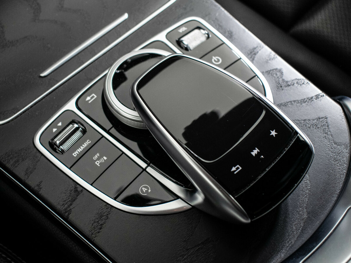 Б/У Мерседес-Бенц Ц-Класс 2017 года. Фото: #15