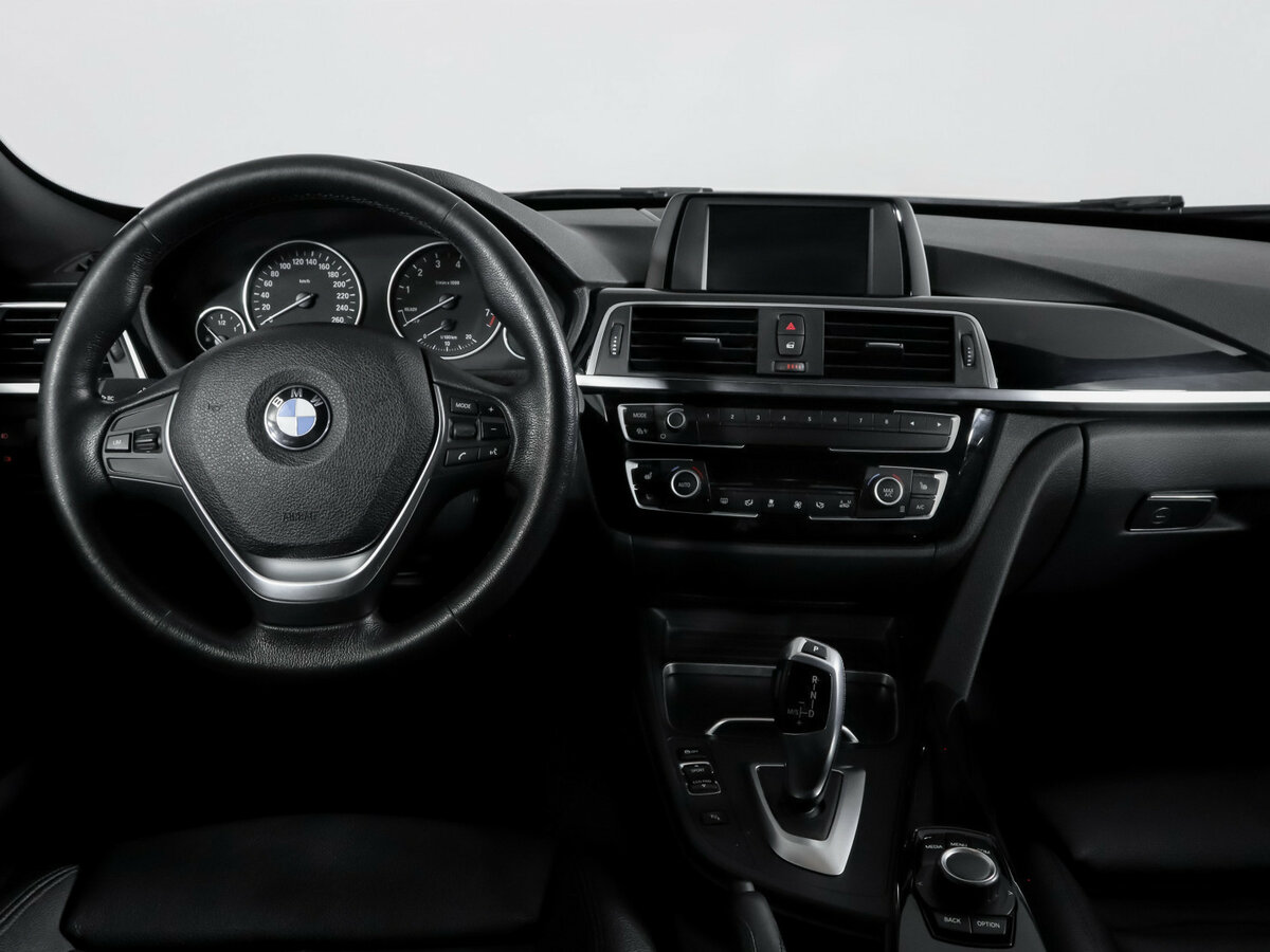 Б/У БМВ 3 серии 2018 года. Фото: #11