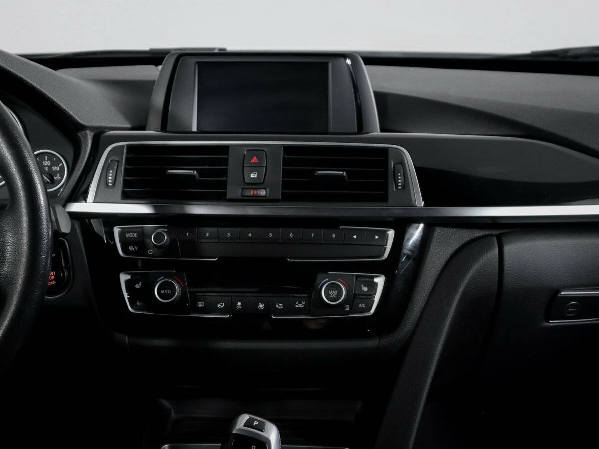 Б/У БМВ 3 серии 2018 года. Фото: #12