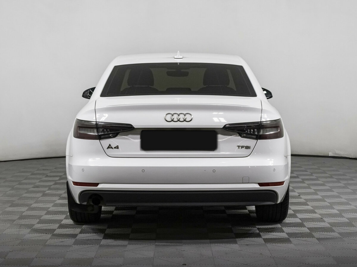 Б/У Ауди А4 2018 года. Фото: #5