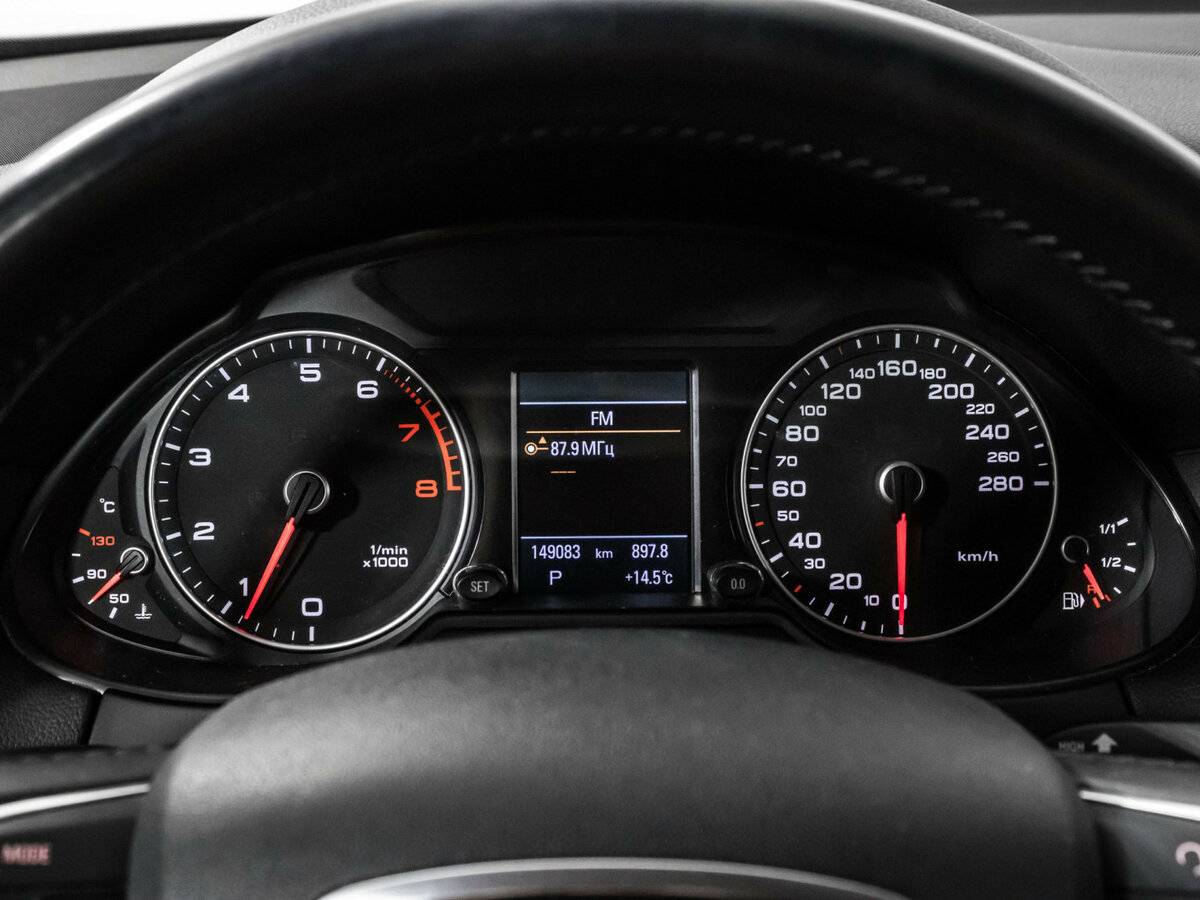 Б/У Ауди К5 2013 года. Фото: #7