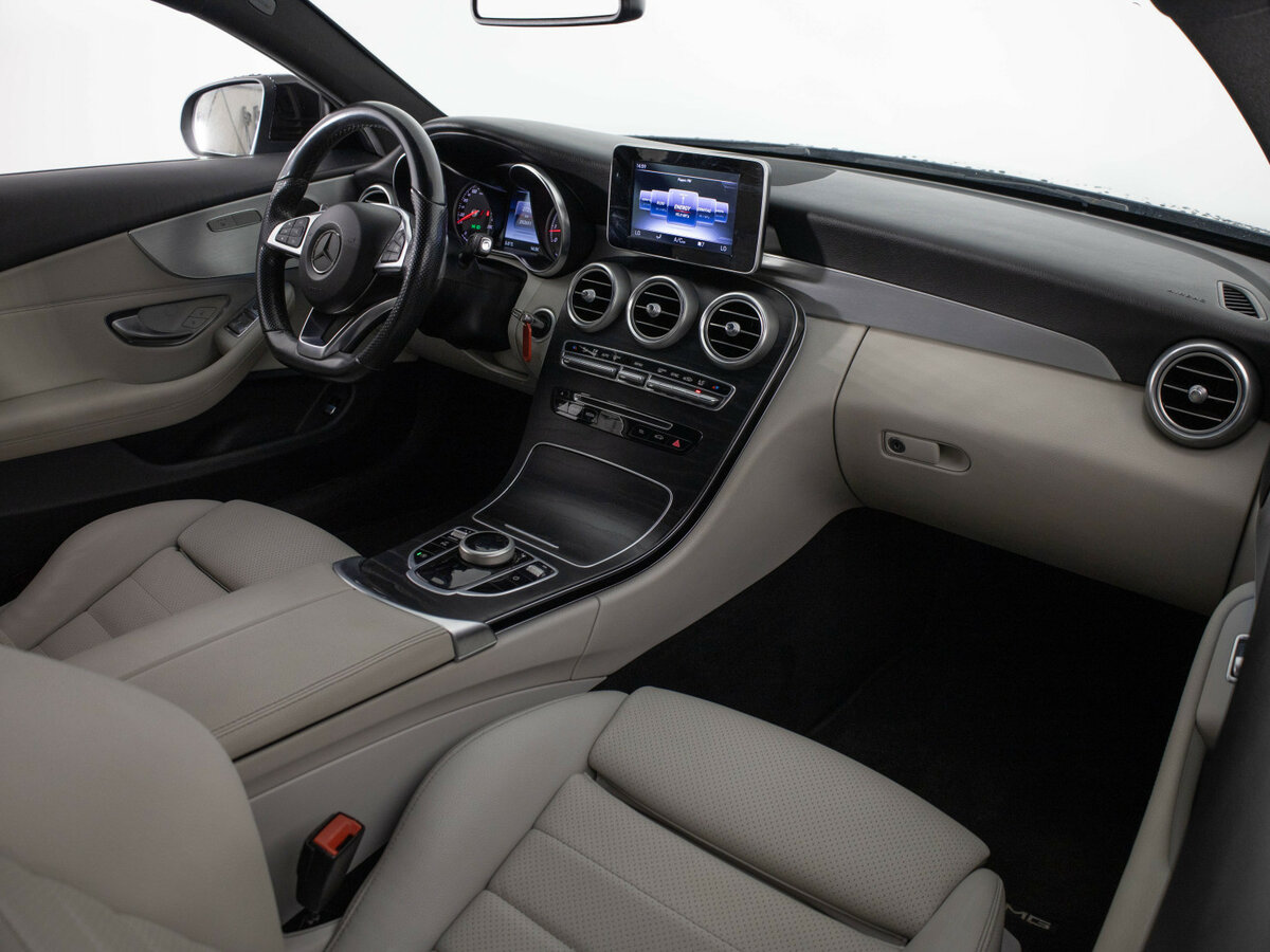 Б/У Мерседес-Бенц Ц-Класс 2017 года. Фото: #12