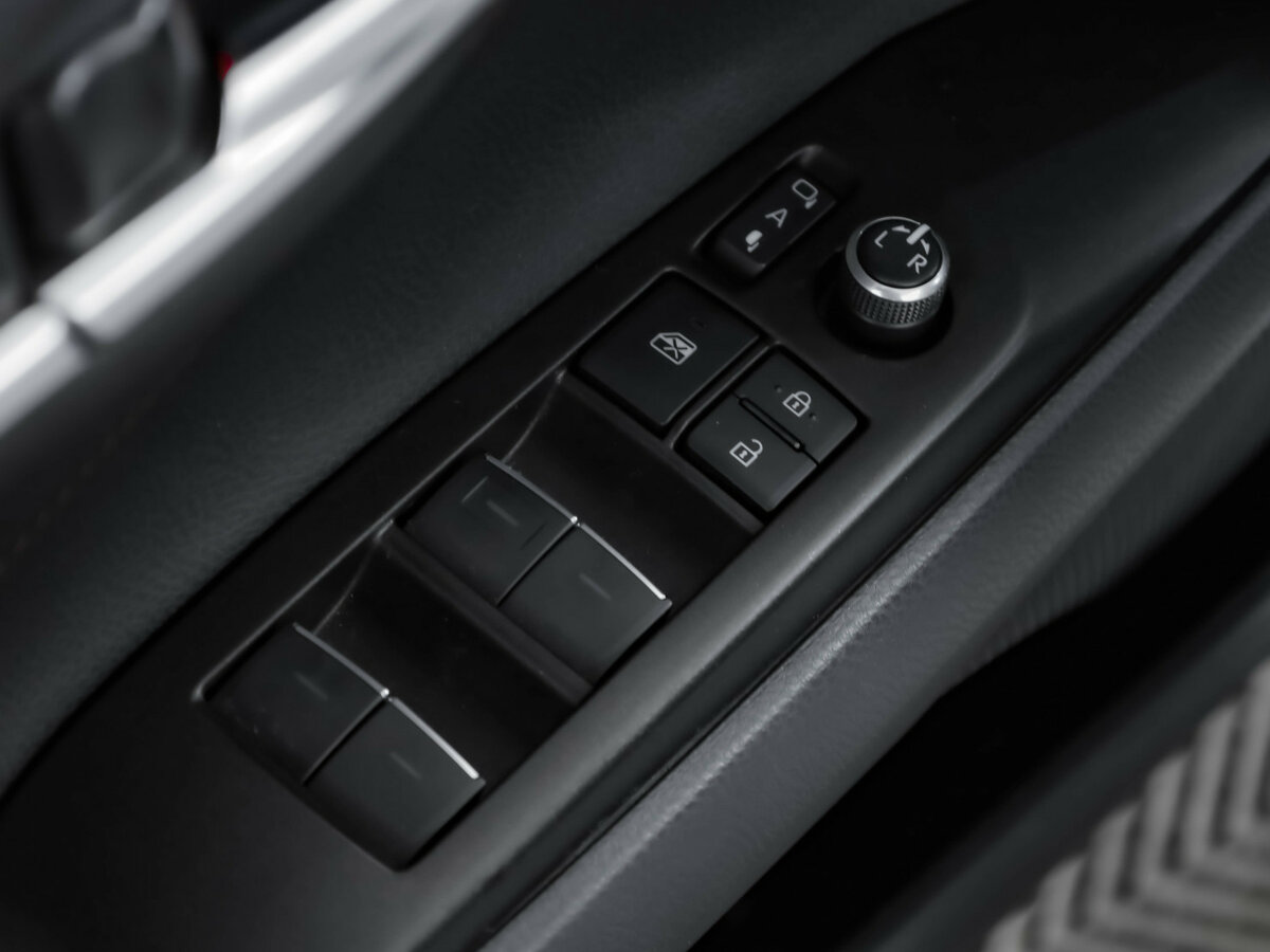 Б/У Тойота Камри 2021 года. Фото: #19