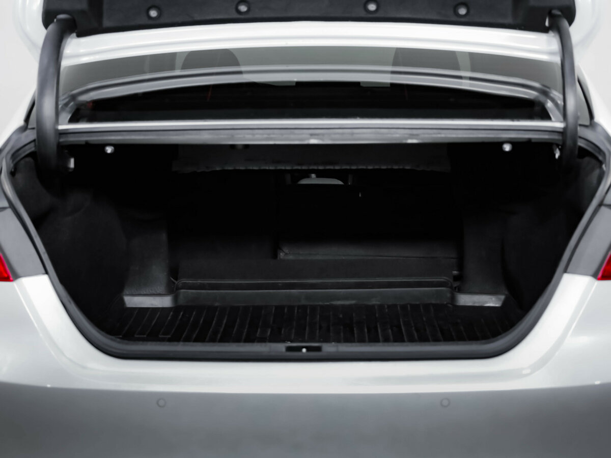 Б/У Тойота Камри 2021 года. Фото: #28