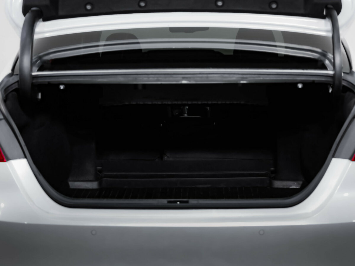 Б/У Тойота Камри 2021 года. Фото: #29