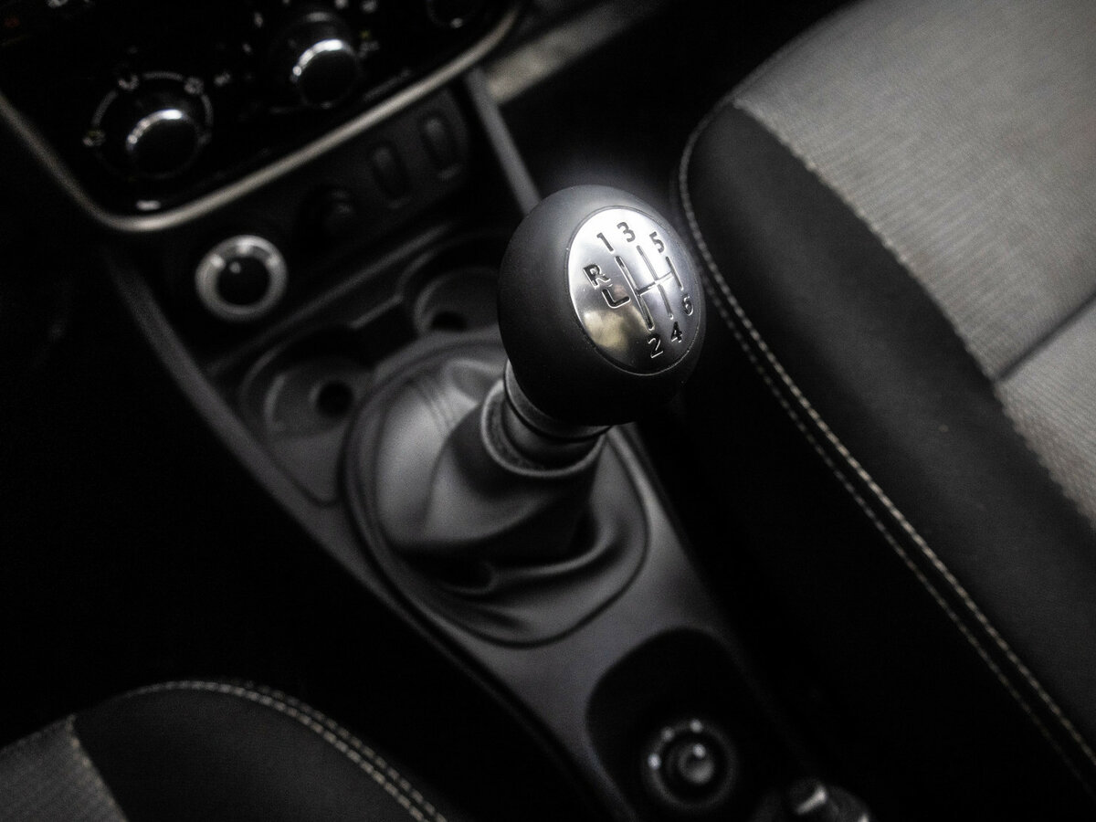 Б/У Рено Дастер 2014 года. Фото: #15