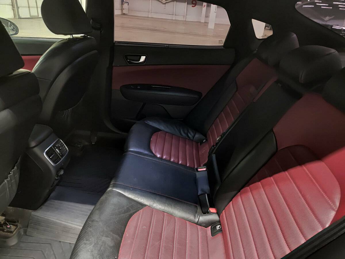 Б/У Киа Оптима 2019 года. Фото: #11