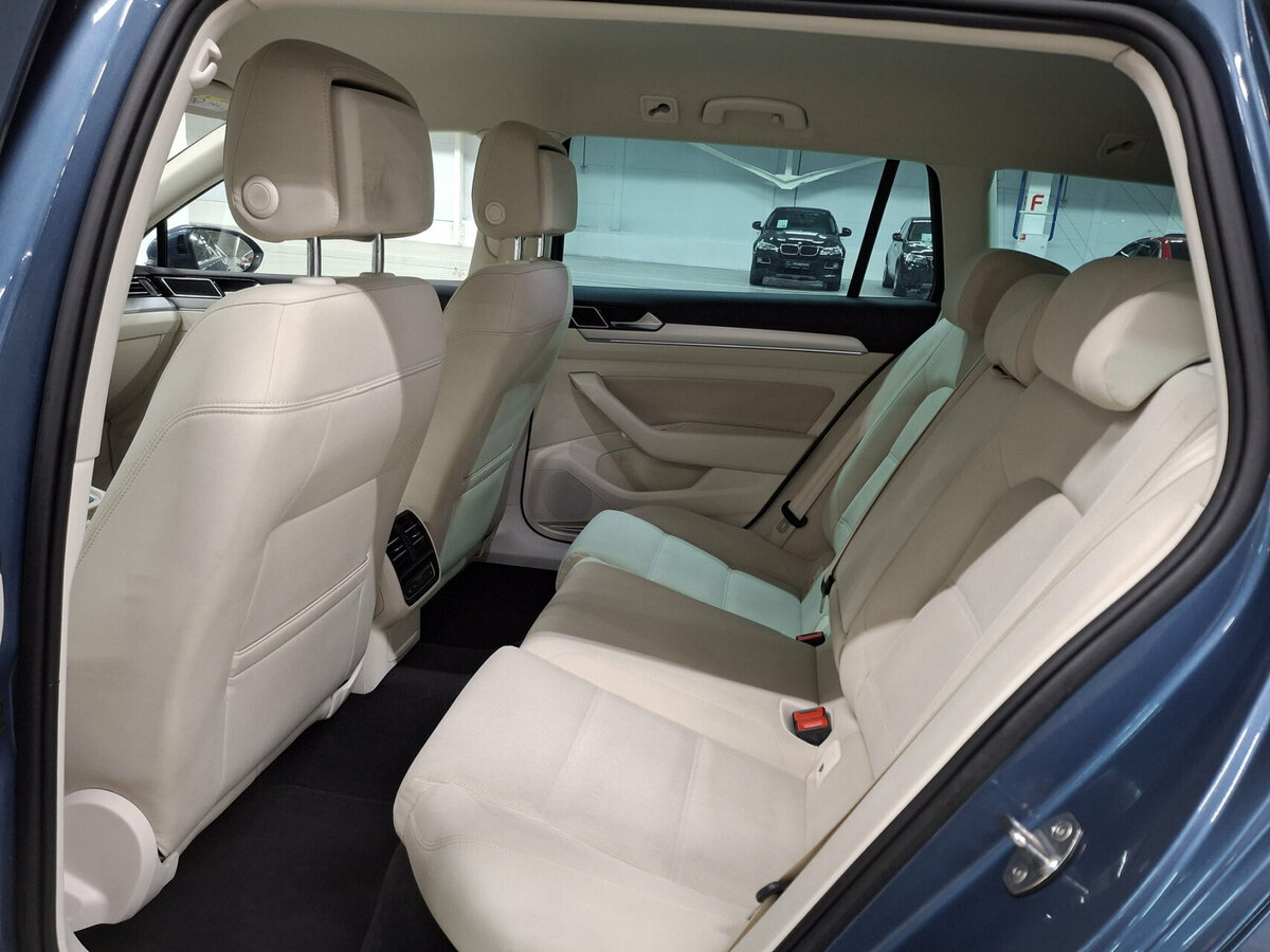 Б/У Фольксваген Пассат 2018 года. Фото: #11