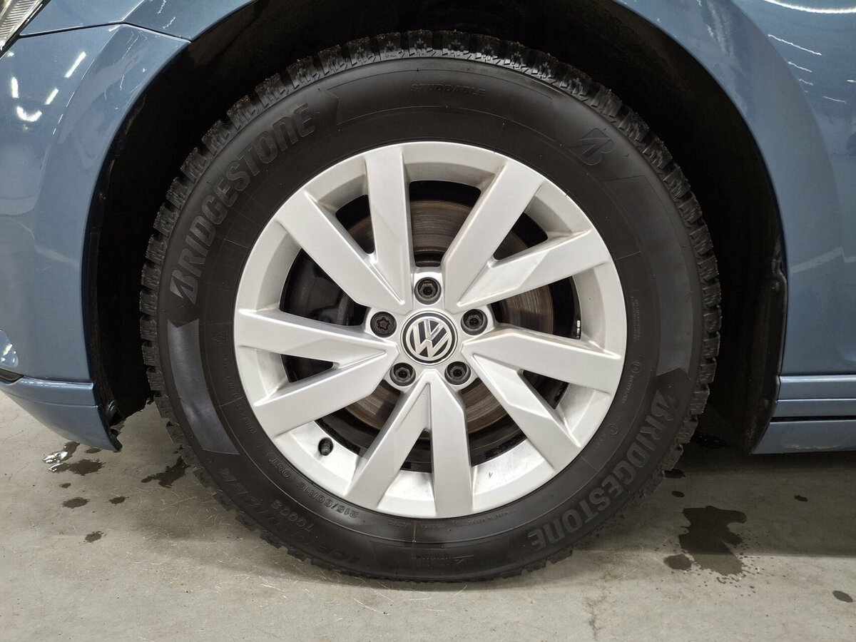 Б/У Фольксваген Пассат 2018 года. Фото: #17