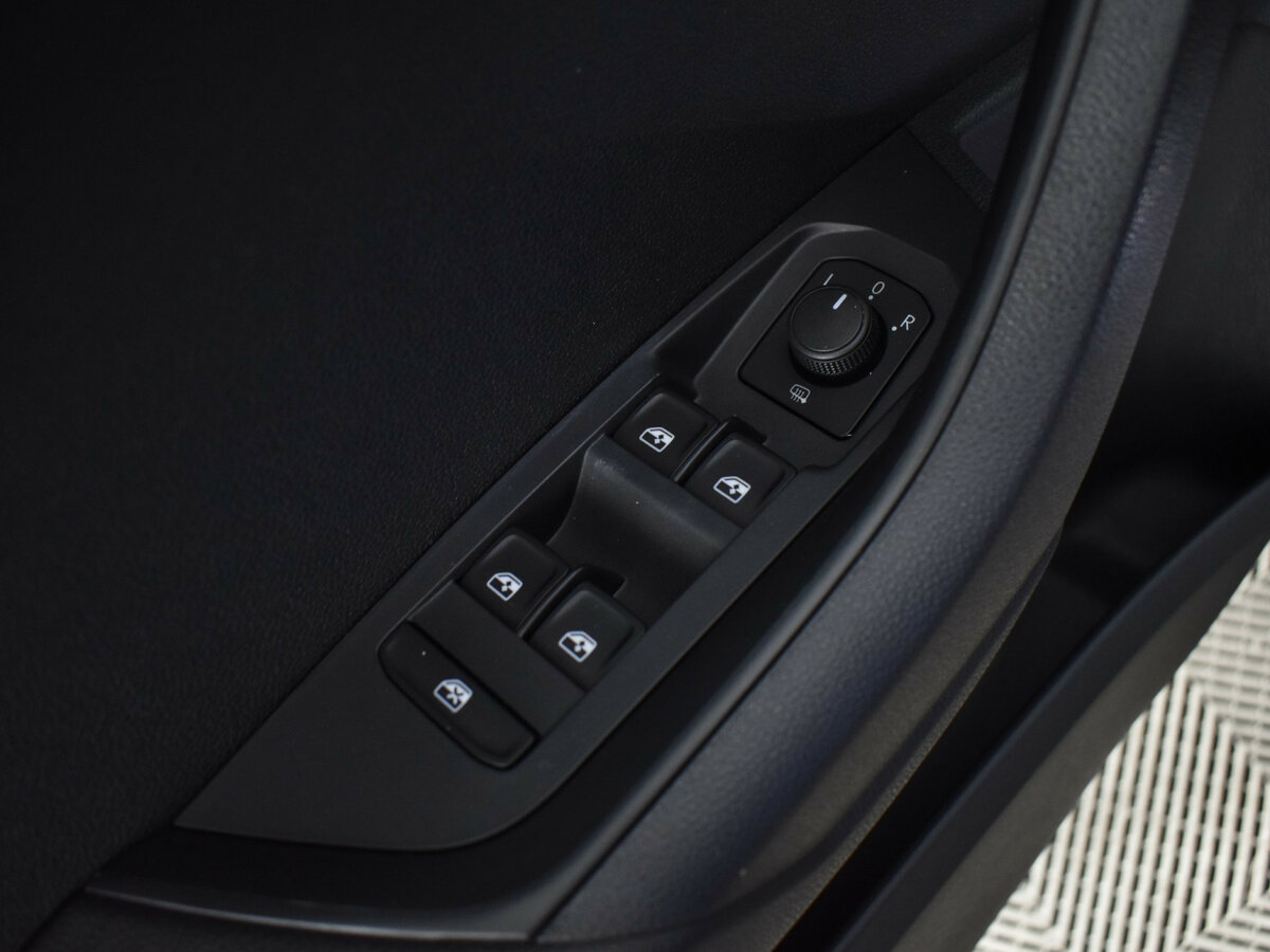 Б/У Шкода Карок 2021 года. Фото: #16