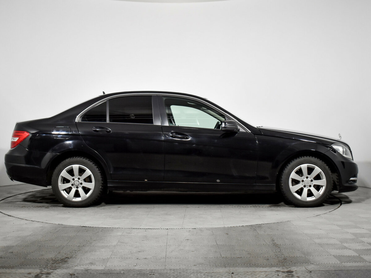 Б/У Мерседес-Бенц Ц-Класс 2012 года. Фото: #3