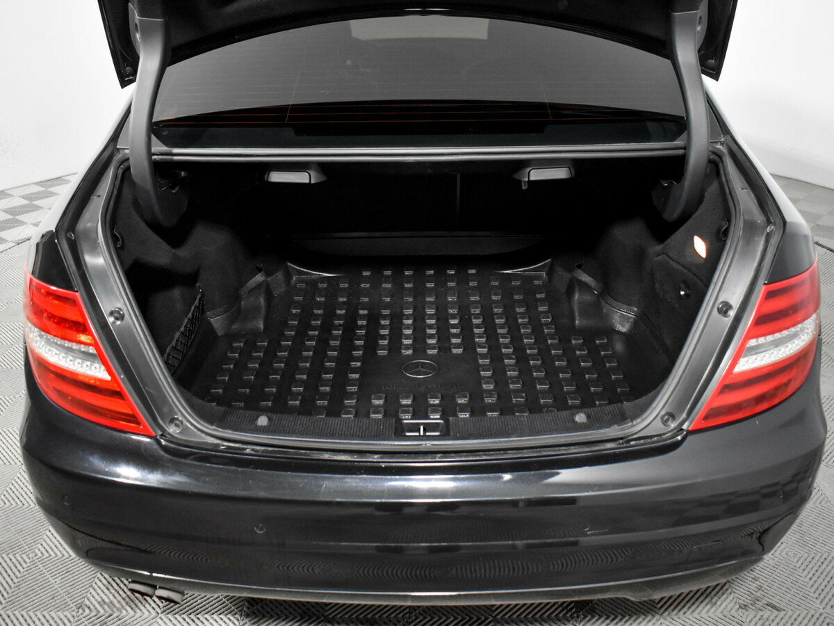 Б/У Мерседес-Бенц Ц-Класс 2012 года. Фото: #18