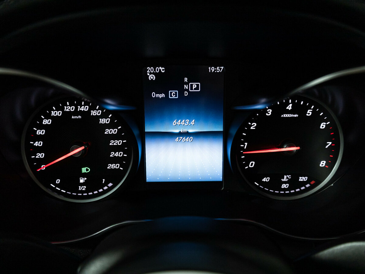 Б/У Мерседес-Бенц Ц-Класс 2019 года. Фото: #11