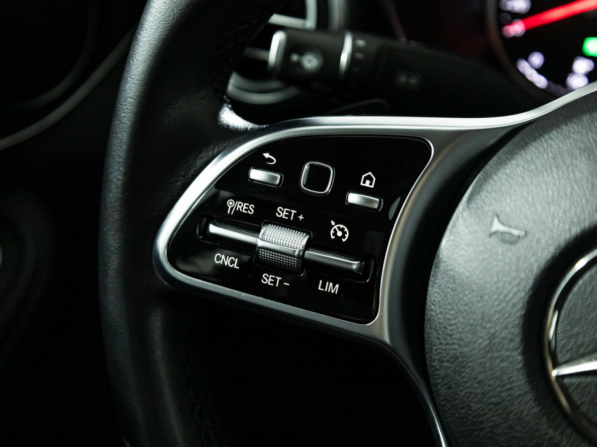 Б/У Мерседес-Бенц Ц-Класс 2019 года. Фото: #19