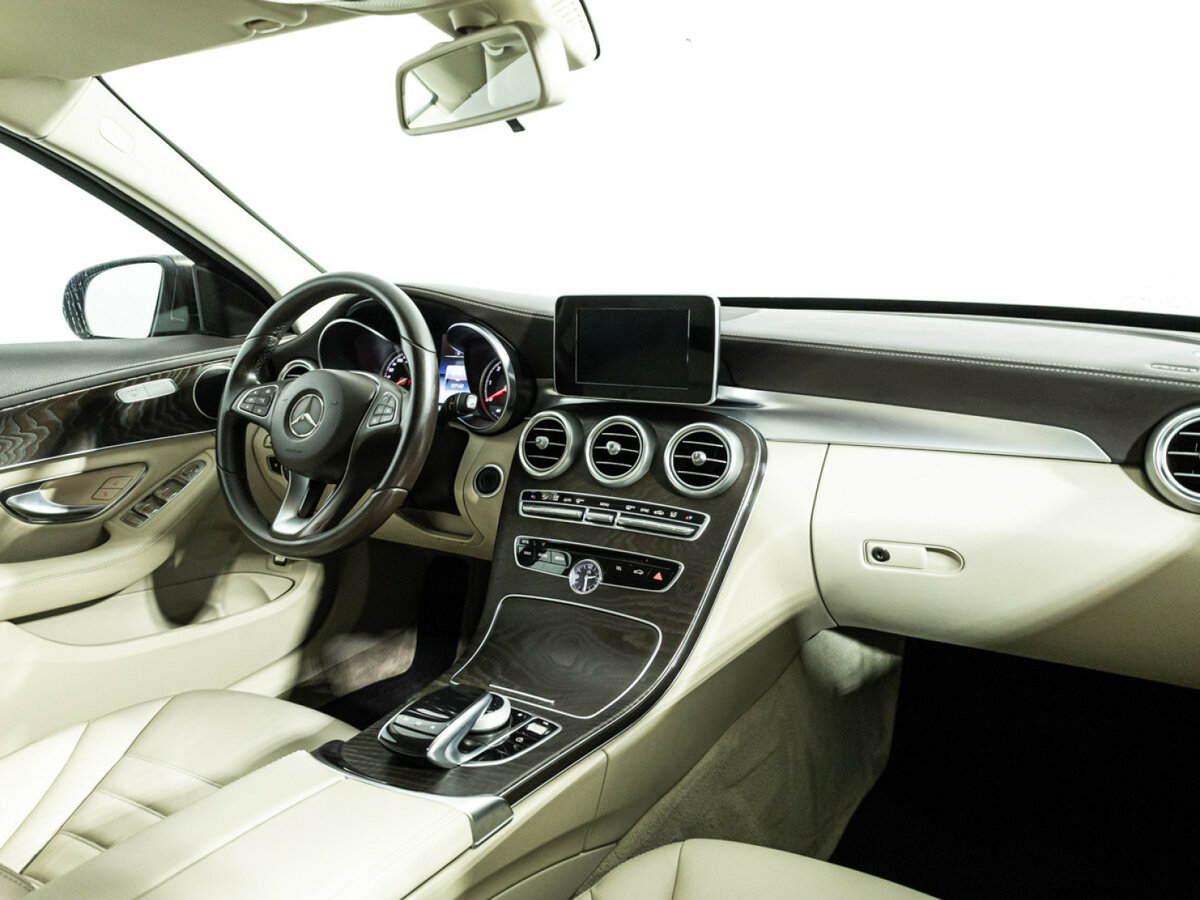 Б/У Мерседес-Бенц Ц-Класс 2016 года. Фото: #8