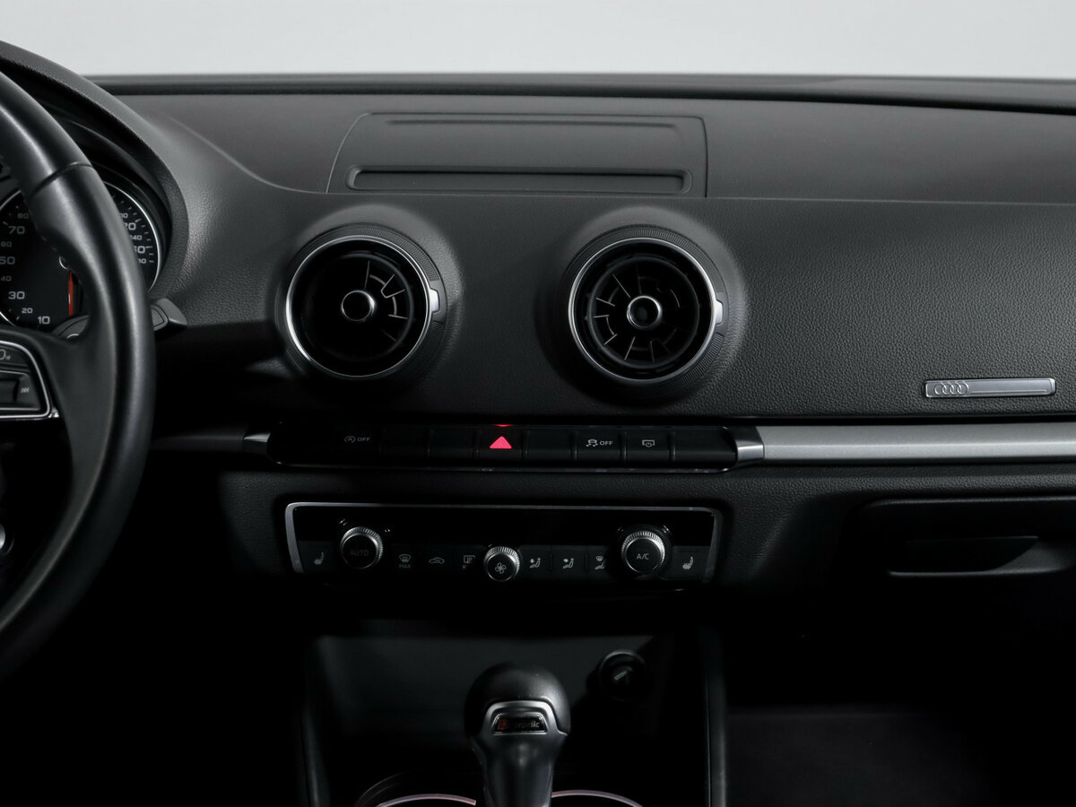 Б/У Ауди А3 2019 года. Фото: #10