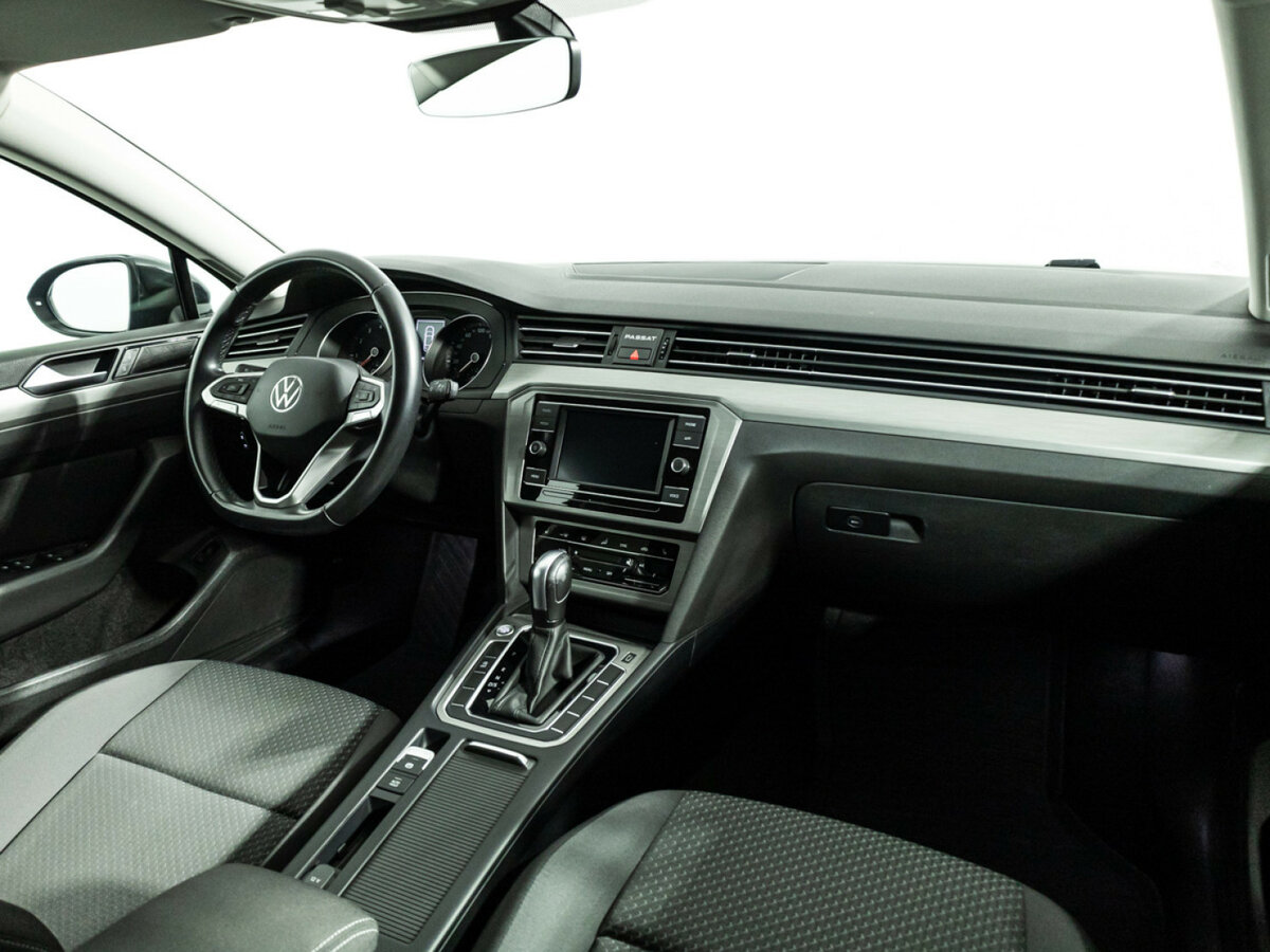 Б/У Фольксваген Пассат 2021 года. Фото: #8