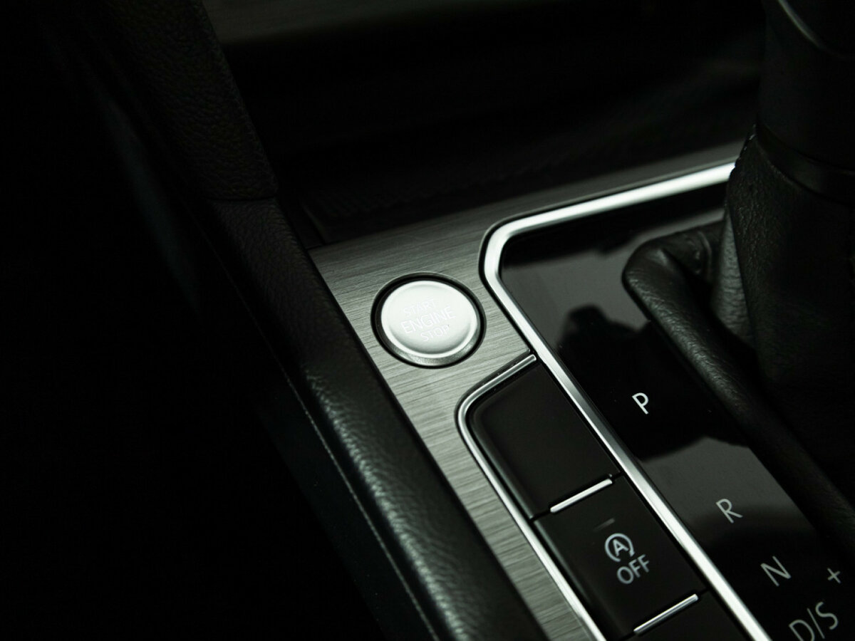 Б/У Фольксваген Пассат 2021 года. Фото: #18