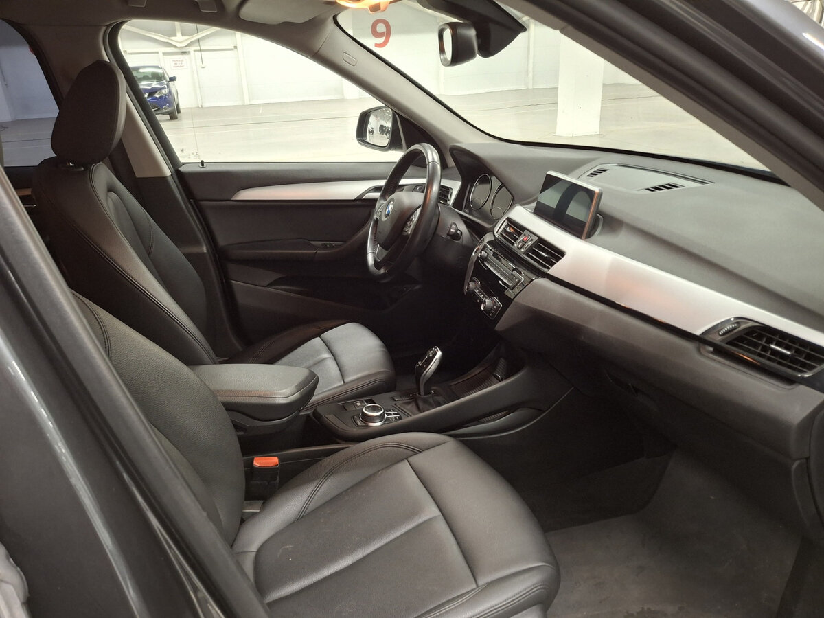 Б/У БМВ Икс1 2019 года. Фото: #10