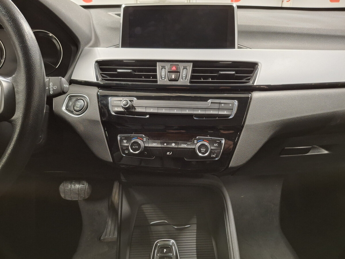 Б/У БМВ Икс1 2019 года. Фото: #14