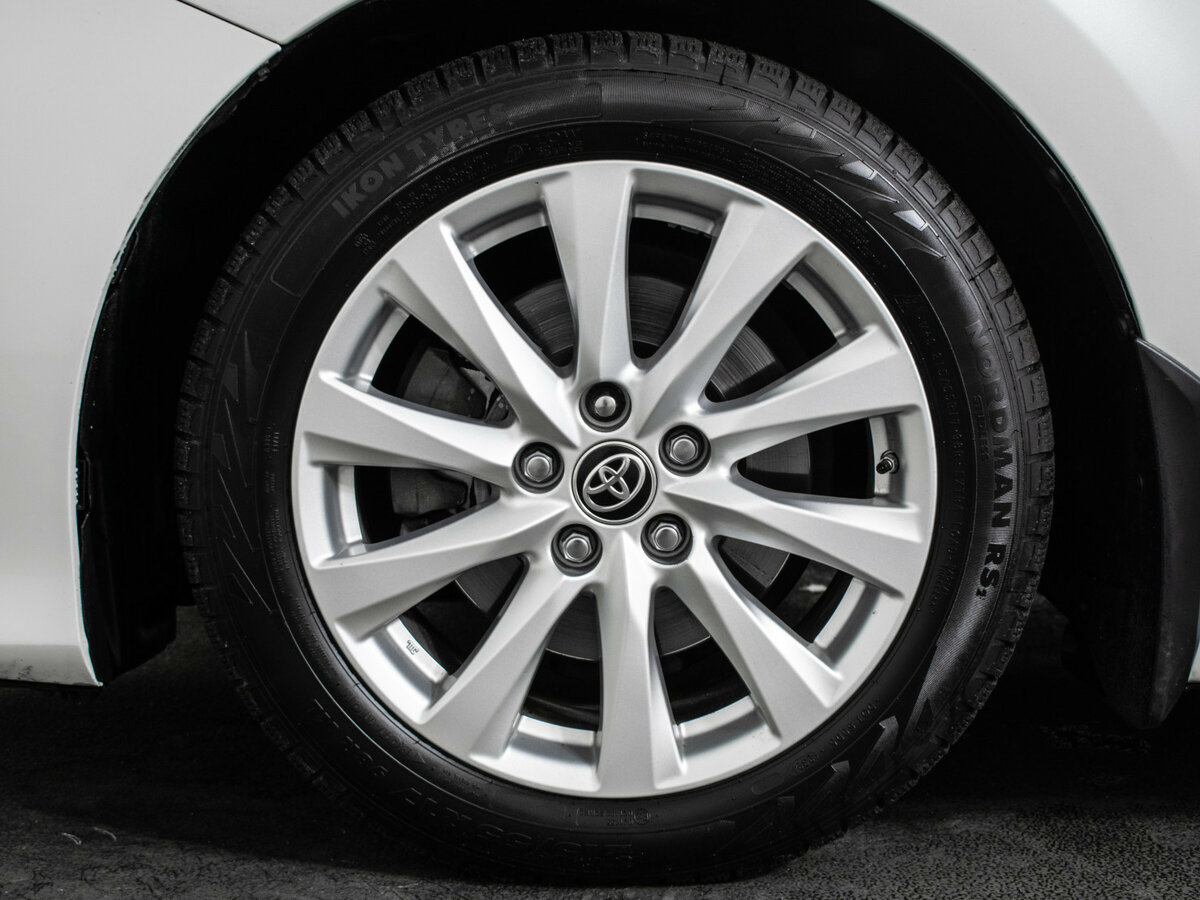 Б/У Тойота Камри 2020 года. Фото: #14