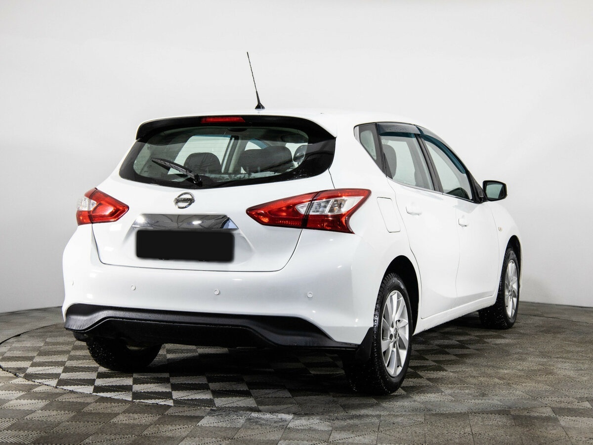 Б/У Ниссан Тиида 2015 года. Фото: #3