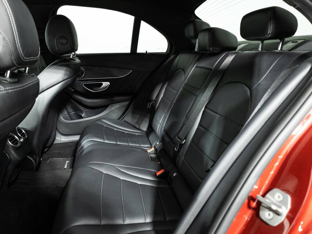 Б/У Мерседес-Бенц Ц-Класс 2019 года. Фото: #7