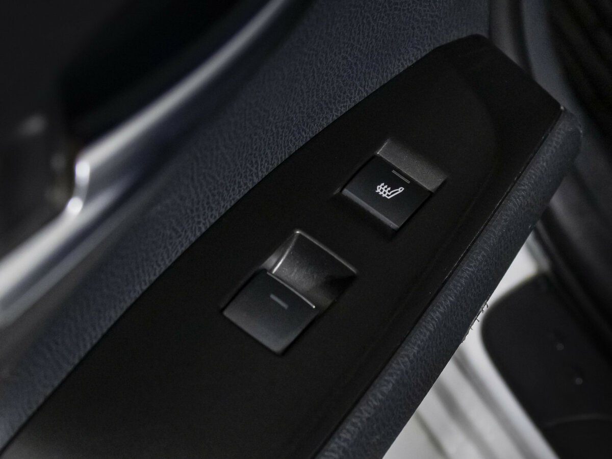 Б/У Тойота Камри 2021 года. Фото: #14