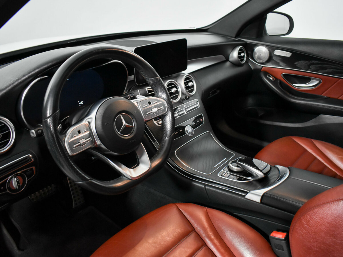 Б/У Мерседес-Бенц Ц-Класс 2018 года. Фото: #6