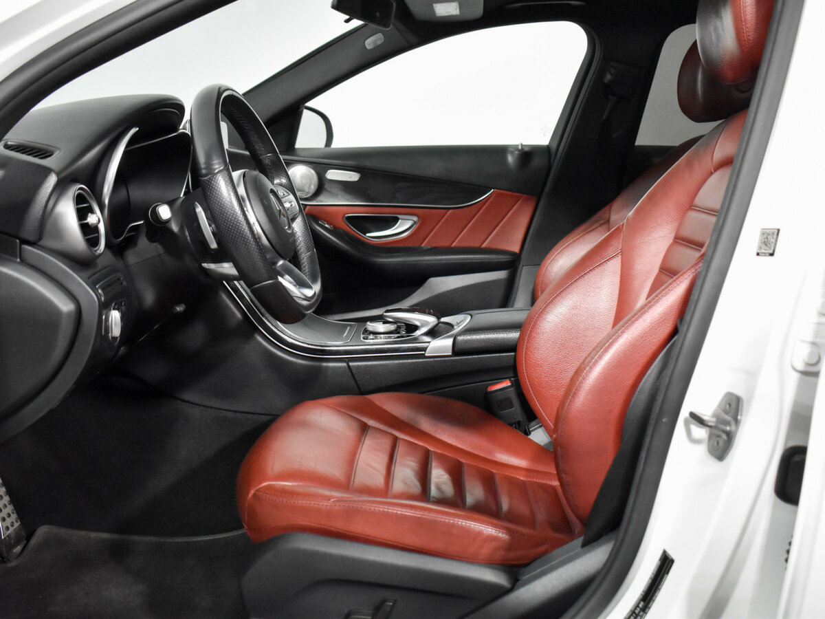 Б/У Мерседес-Бенц Ц-Класс 2018 года. Фото: #9