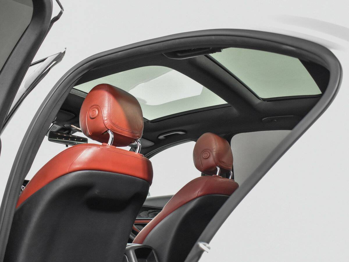 Б/У Мерседес-Бенц Ц-Класс 2018 года. Фото: #19