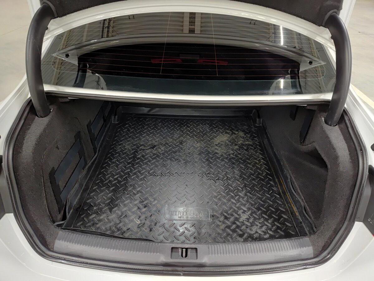 Б/У Ауди А4 2012 года. Фото: #9