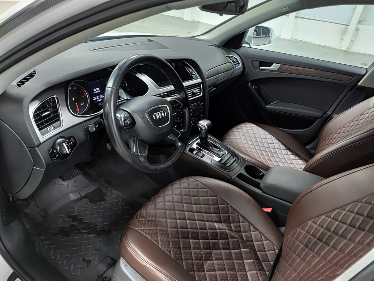 Б/У Ауди А4 2012 года. Фото: #14