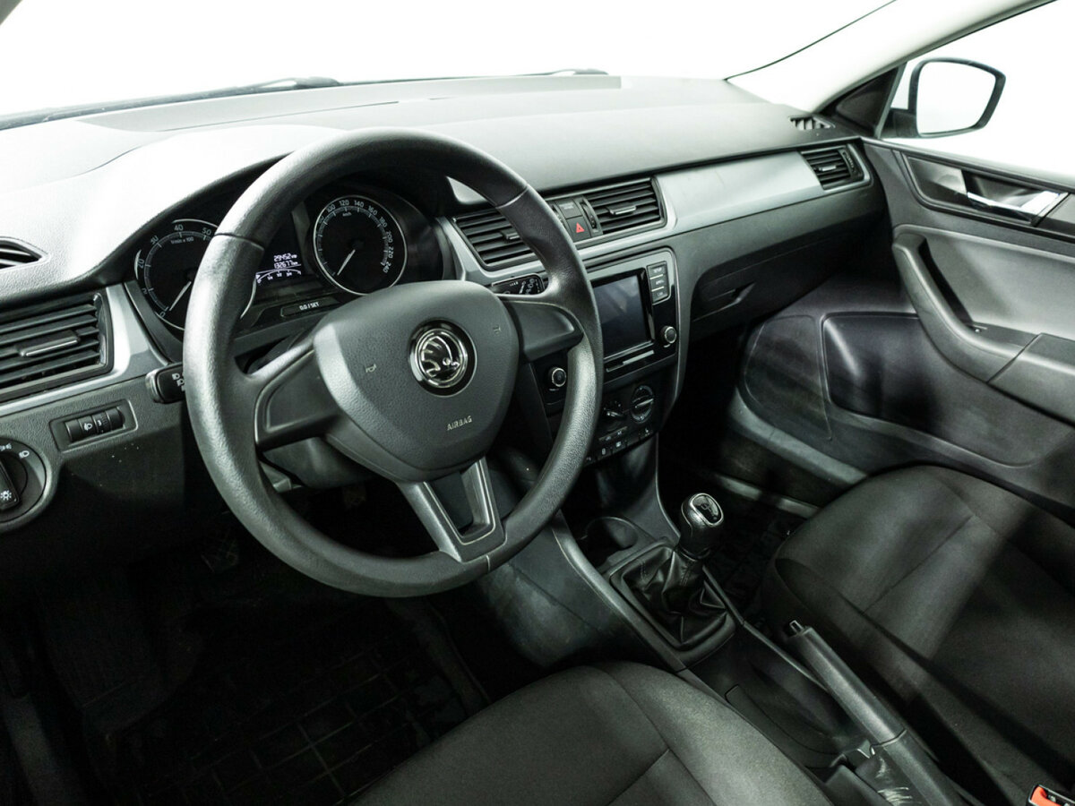 Skoda Rapid 2018 года с пробегом. Фото: #10