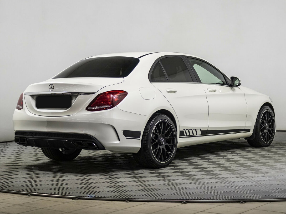 Б/У Мерседес-Бенц Ц-Класс 2017 года. Фото: #3