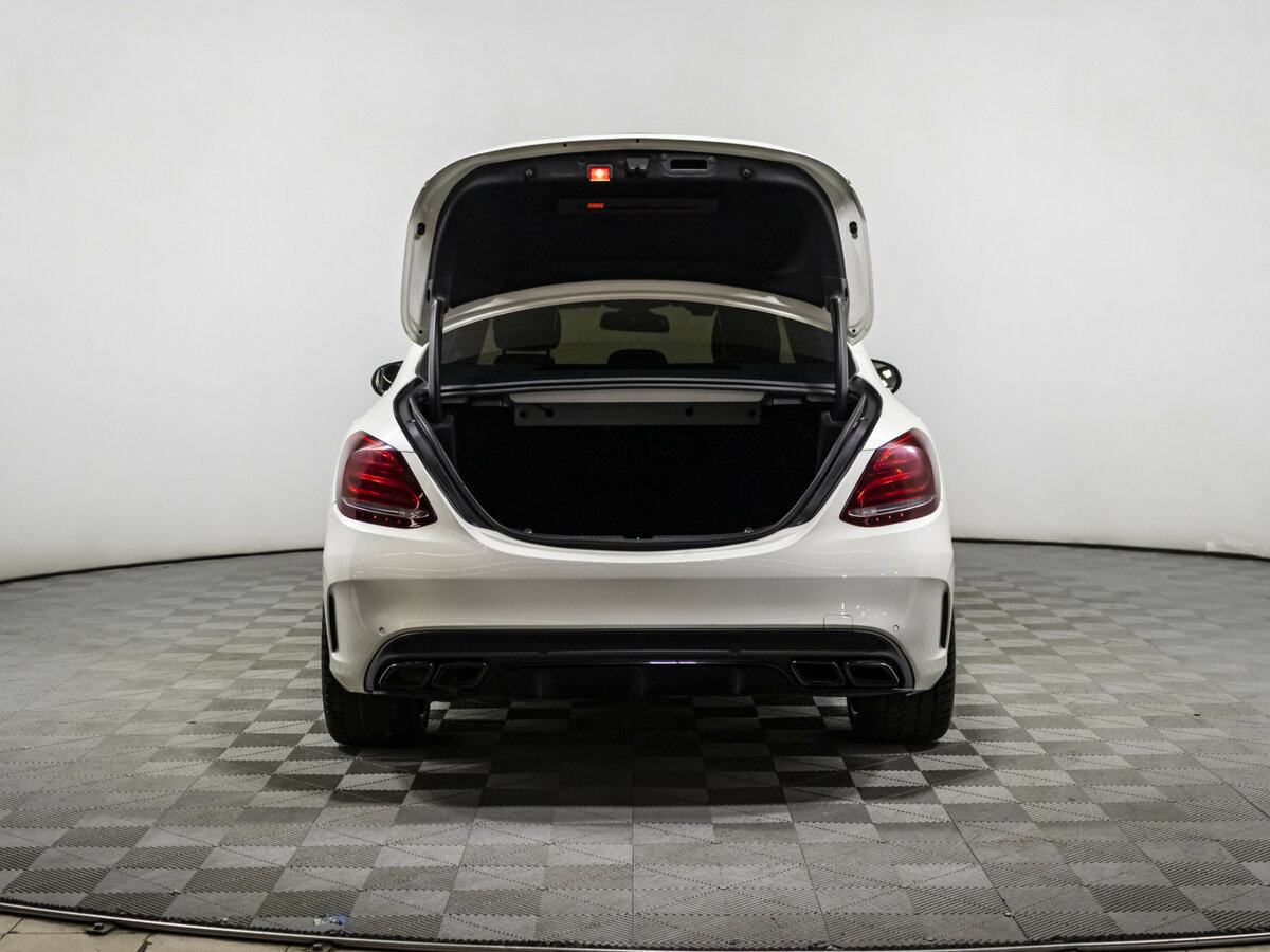 Б/У Мерседес-Бенц Ц-Класс 2017 года. Фото: #15