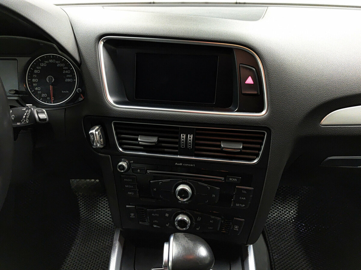 Б/У Ауди К5 2013 года. Фото: #12