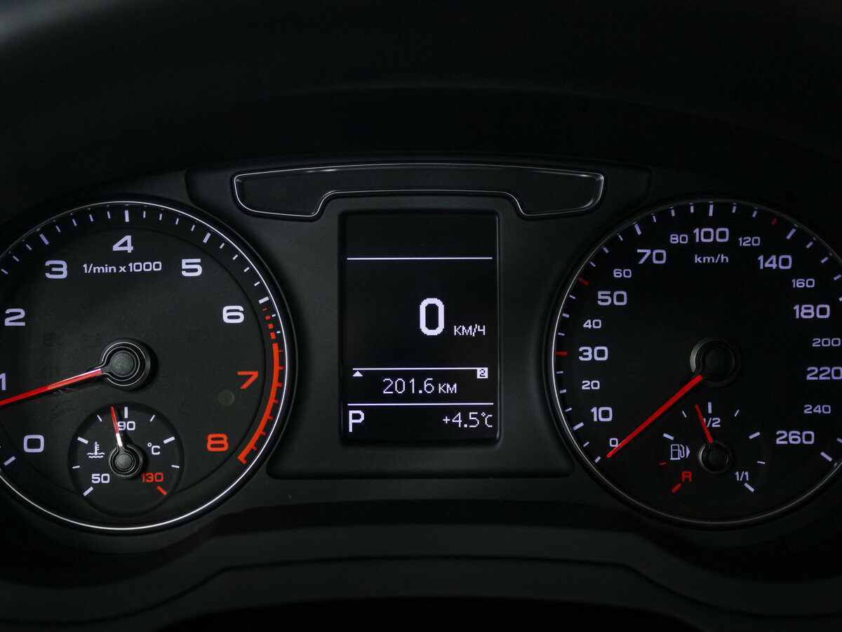 Б/У Ауди К3 2015 года. Фото: #10