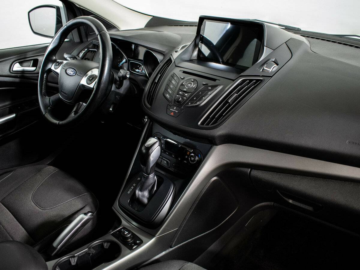 Б/У Форд Куга 2015 года. Фото: #7