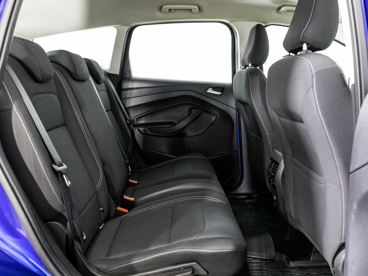 Б/У Форд Куга 2017 года. Фото: #13