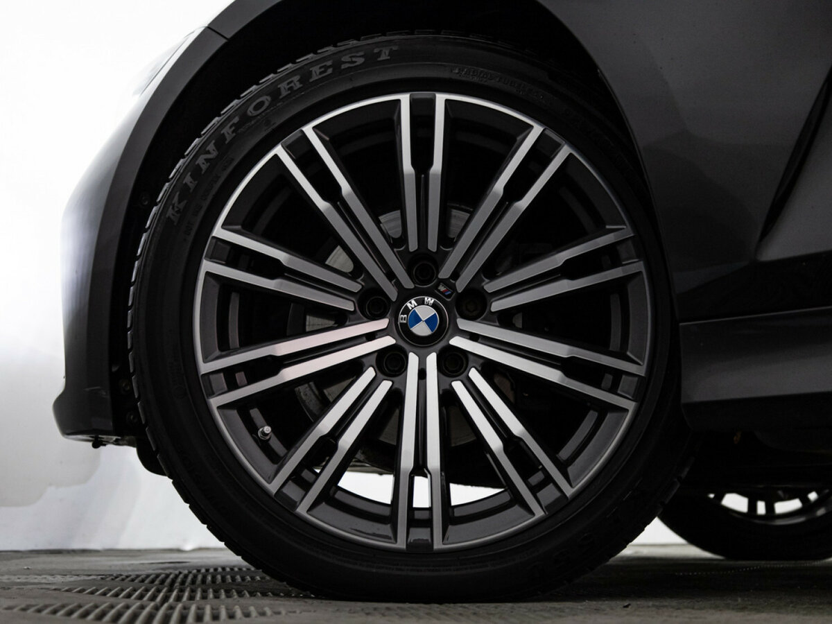 Б/У БМВ 3 серии 2019 года. Фото: #22