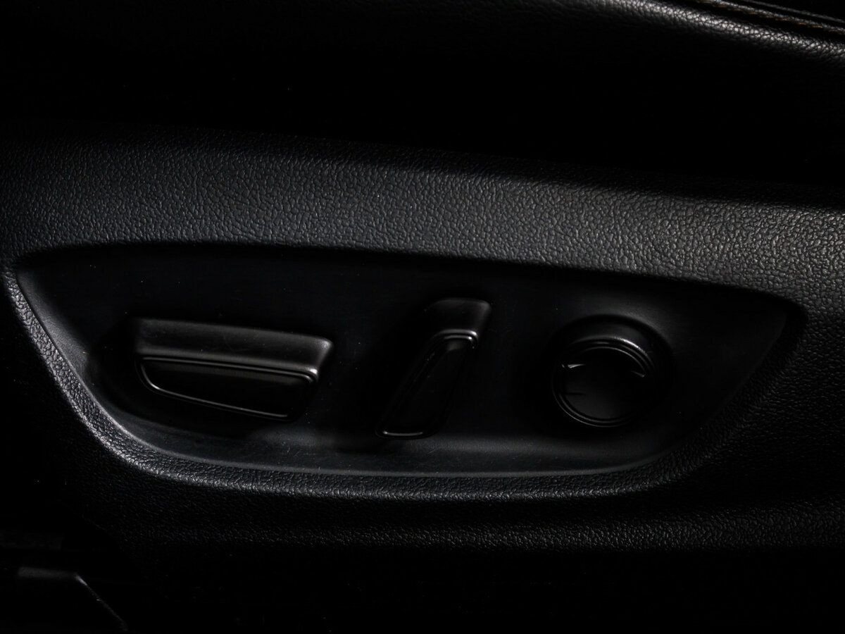 Б/У Тойота Камри 2019 года. Фото: #16