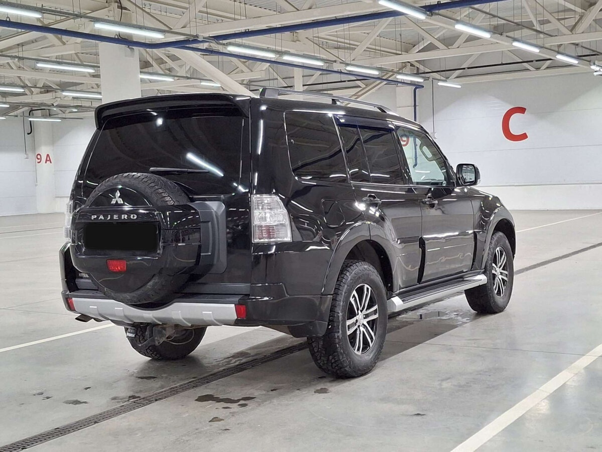 Mitsubishi Pajero 2012 года с пробегом. Фото: #4