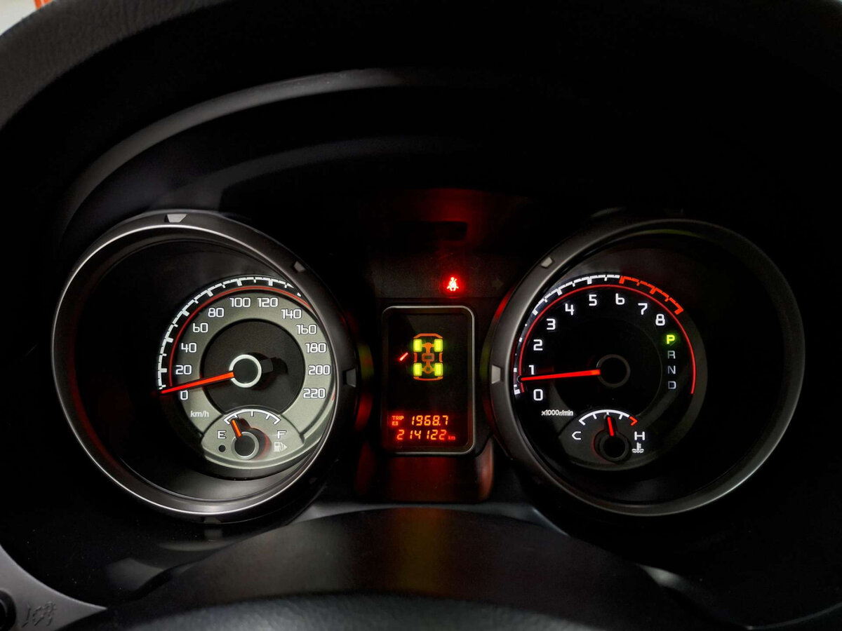 Mitsubishi Pajero 2012 года с пробегом. Фото: #12