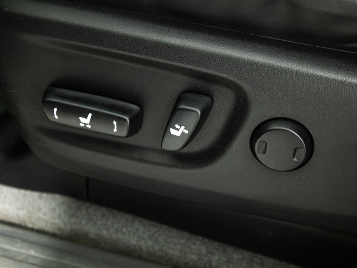 Б/У Тойота Лэнд Крузер Прадо 2013 года. Фото: #12