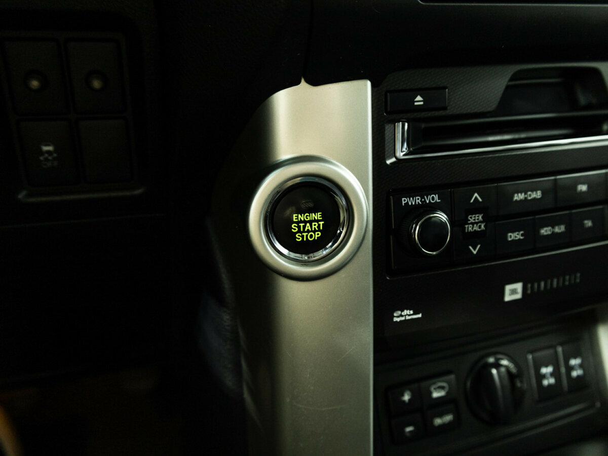 Б/У Тойота Лэнд Крузер Прадо 2013 года. Фото: #22