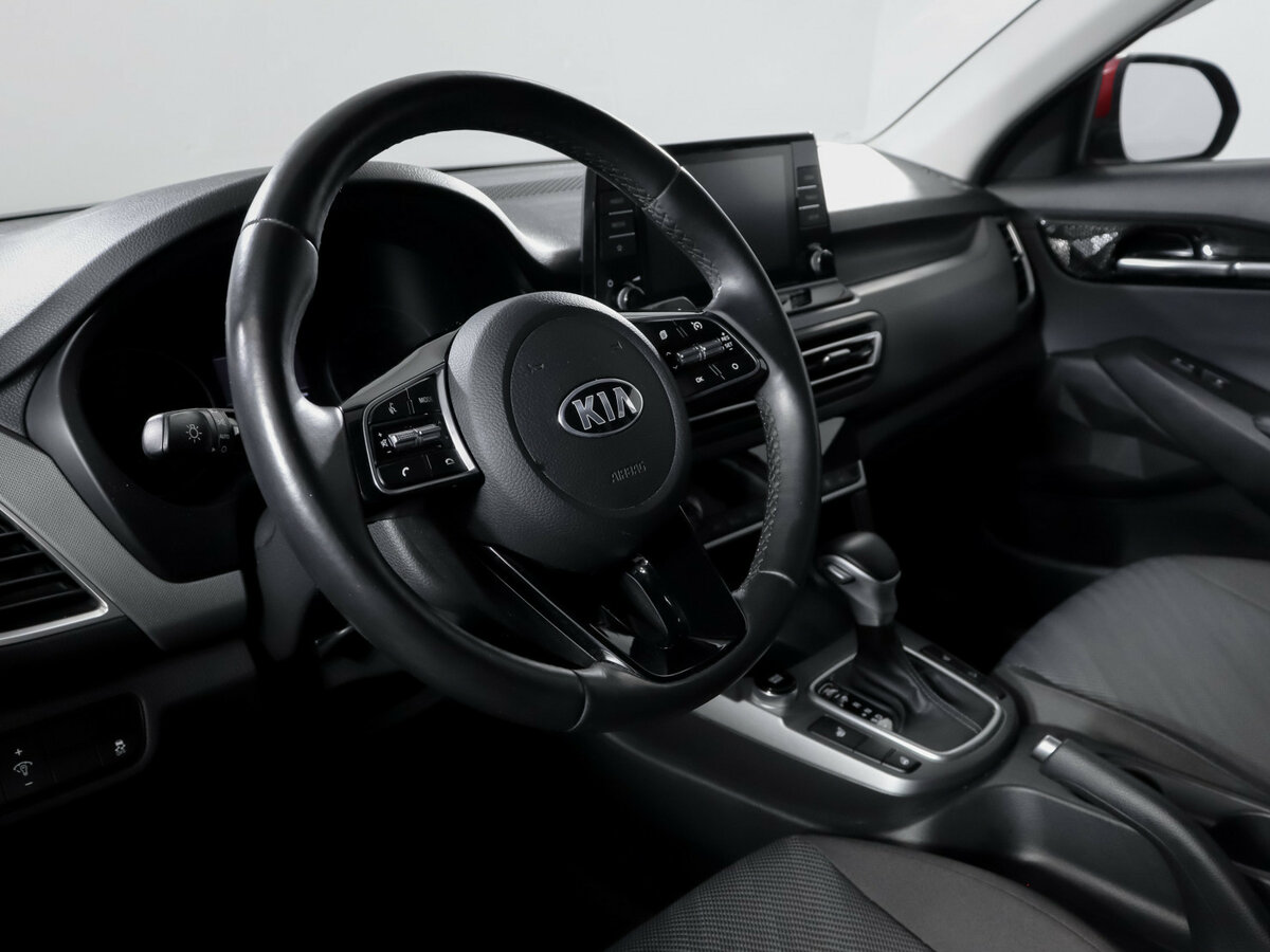 Б/У Киа Сельтос 2021 года. Фото: #13