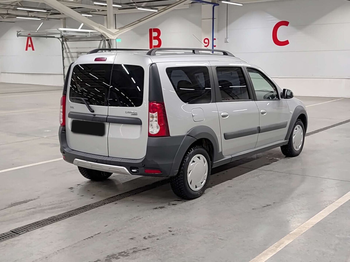 Б/У Лада (ВАЗ) Ларгус 2019 года. Фото: #4