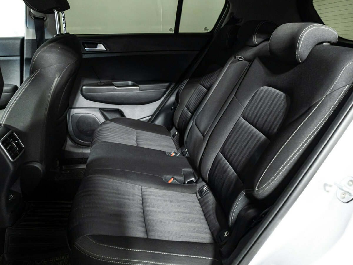 Б/У Киа Спортейдж 2018 года. Фото: #9